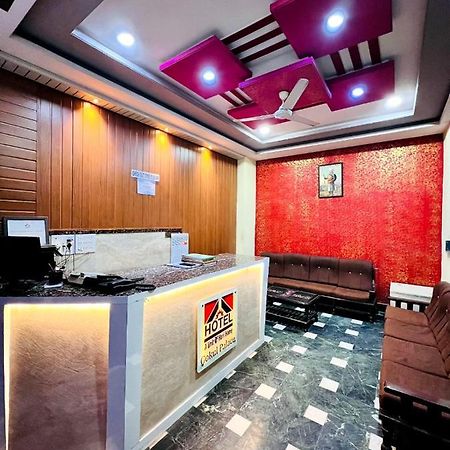 Hotel Gokul Palace Удайпур Экстерьер фото