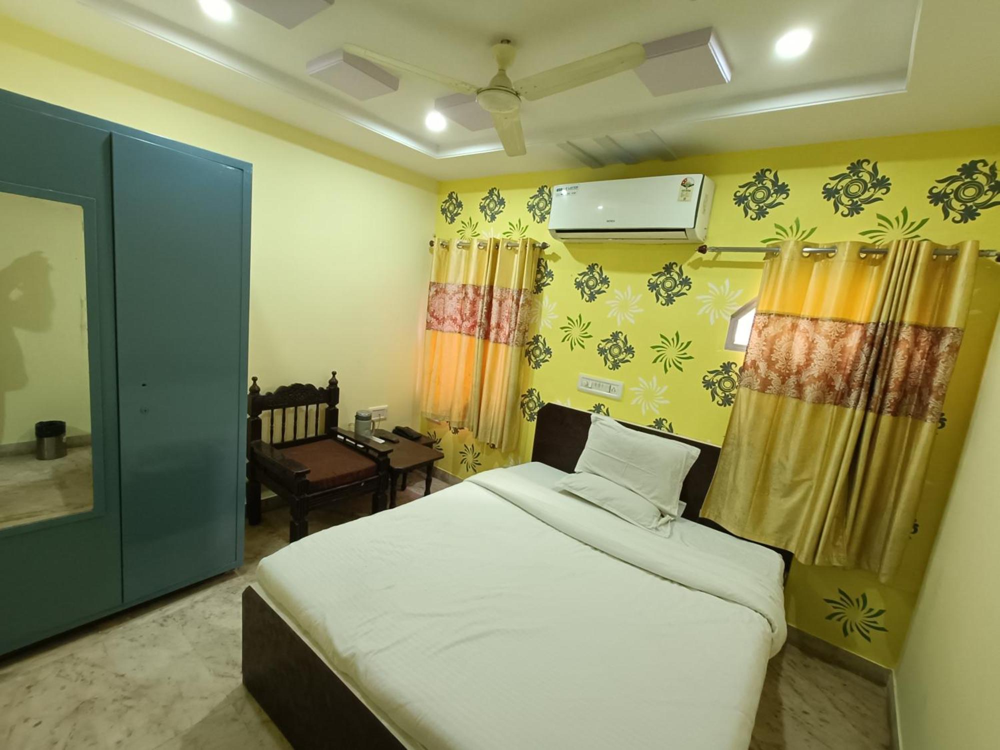Hotel Gokul Palace Удайпур Экстерьер фото